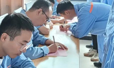 万搏（中国）管业举行“匠心凝聚、薪火相传”拜师仪式